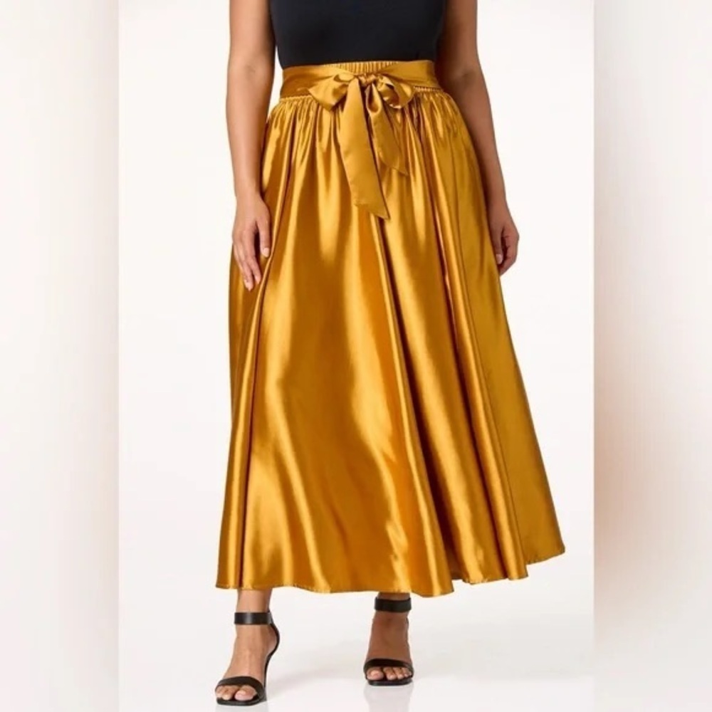 CATO | PLUS SIZE SWEEPING SATIN MAXI SKIRT BUCKTHORN BROWN